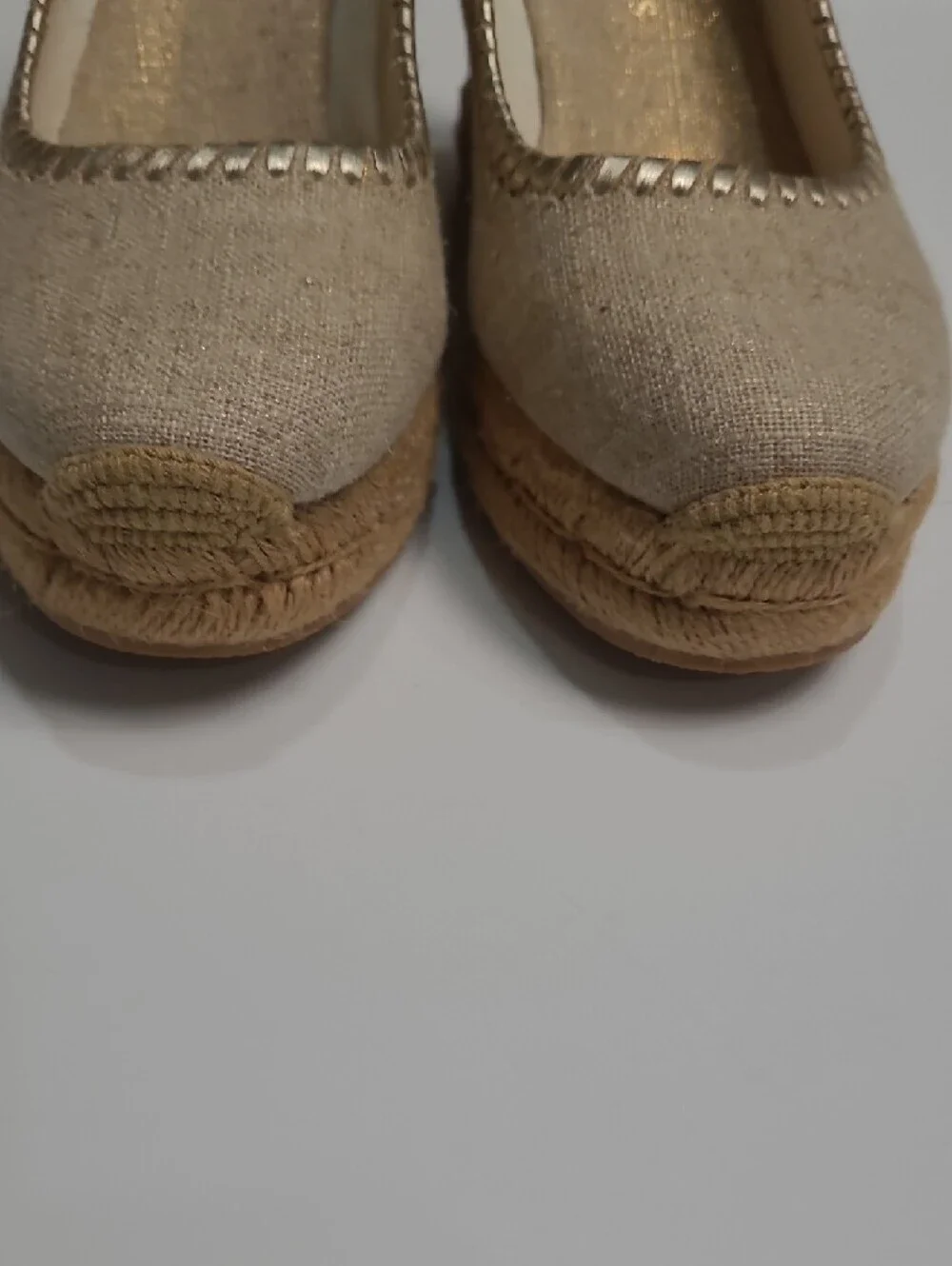 Jack Rogers Beige Canvas Espadrille Wedge Pumps with Gold Metallic Trim Size 8.5